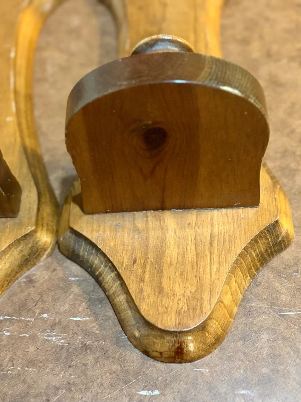 Vintage- 🤎 Wooden Heart Cutout Wall Sconces in Warm Brown